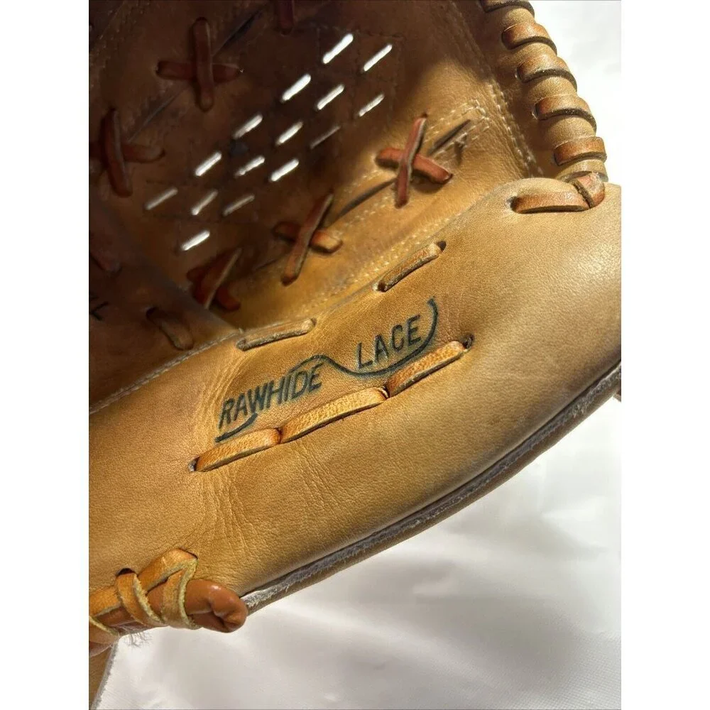 Daewoo 12.5 Baseball Softball Left Handed Glove - Picture 9 of 14
